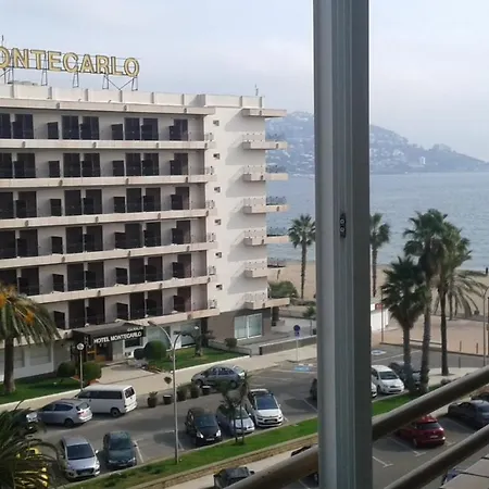 Apartament Premiere Ligne De Avec Piscine Roses